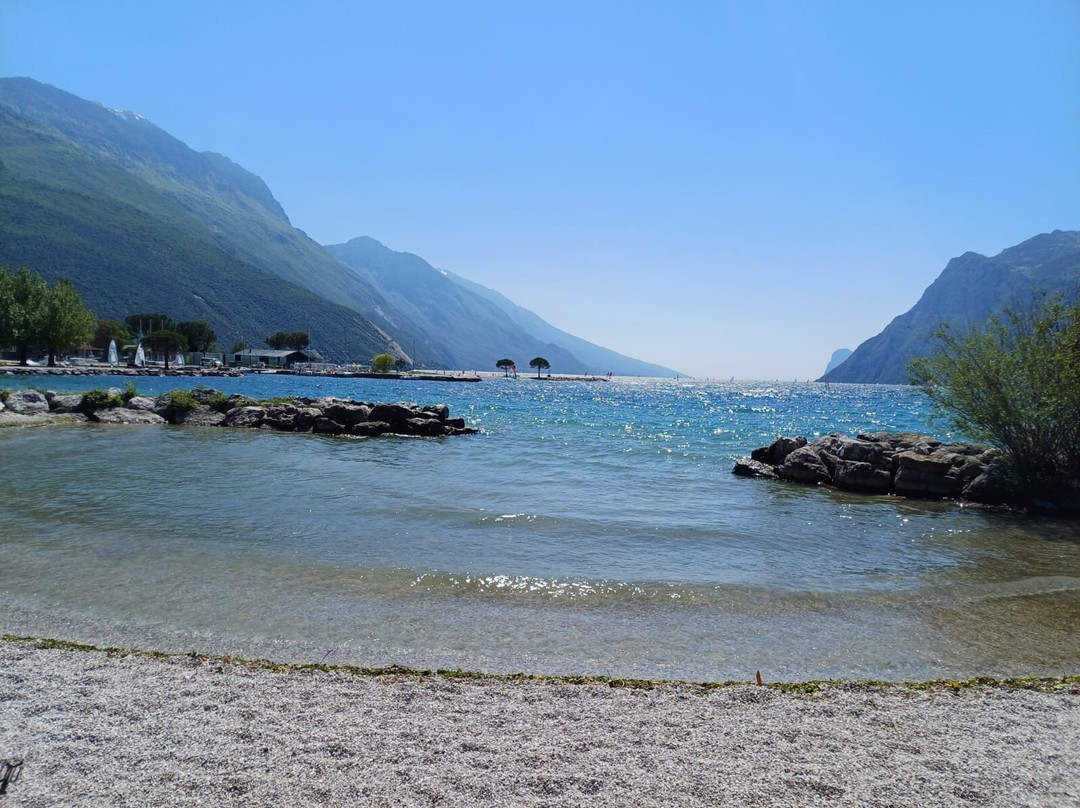 Spiaggia dei Pini-里瓦德尔加尔达必去景点