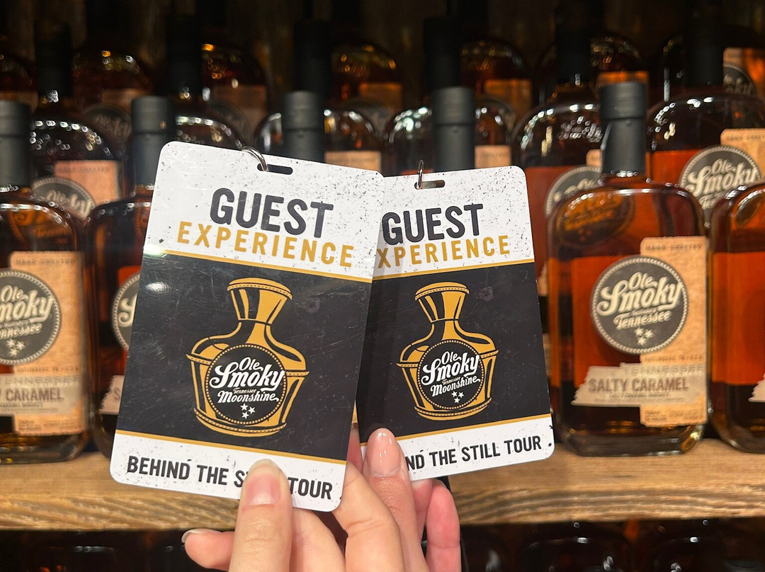 Ole Smoky Distillery - The Holler-盖林柏格必去景点