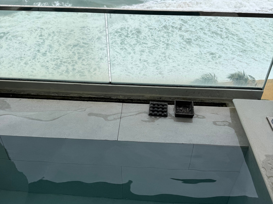 水晶沙滩主图