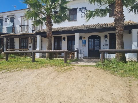 Hostal Santa Habitaciones Aldea del Rocío-旅行者