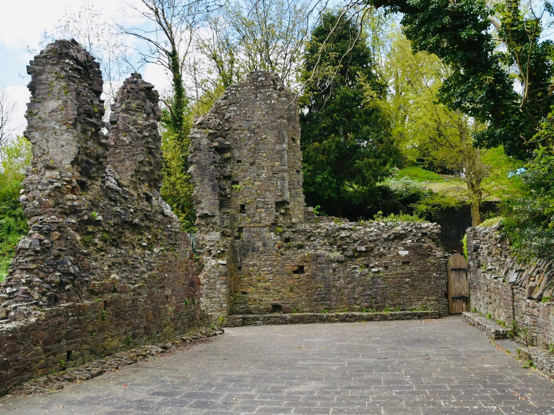 Haverfordwest Priory-哈弗福韦斯特必去景点