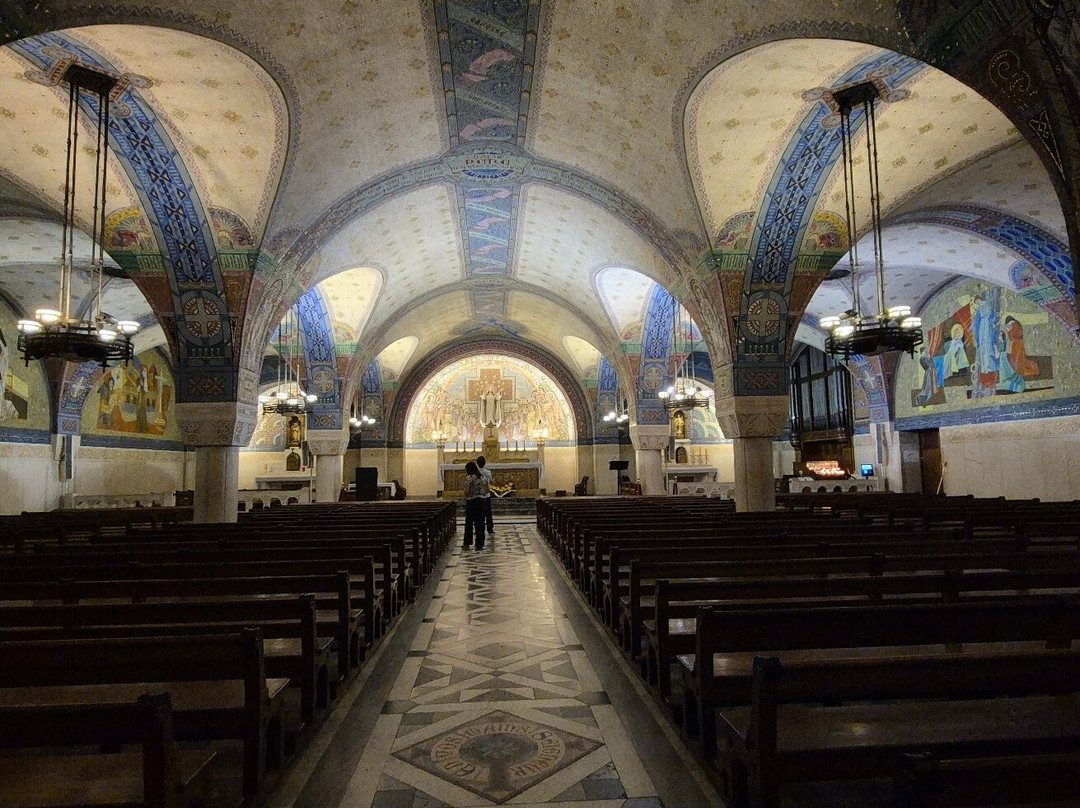 Sanctuaire Sainte Thérèse-Ville de Lisieux必去景点