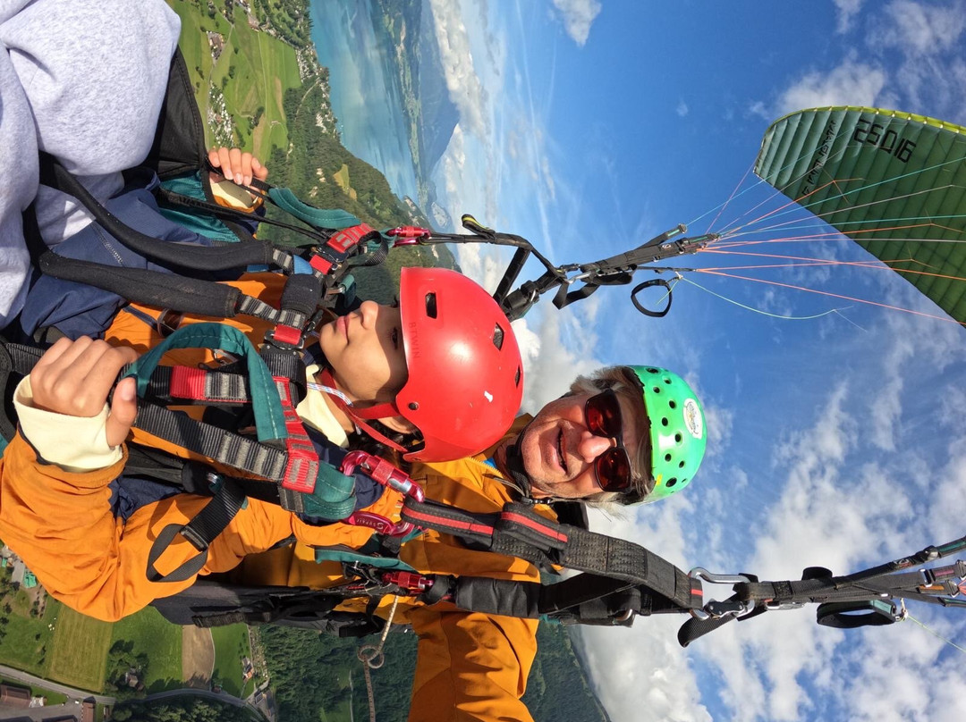 Twin Paragliding-马滕必去景点
