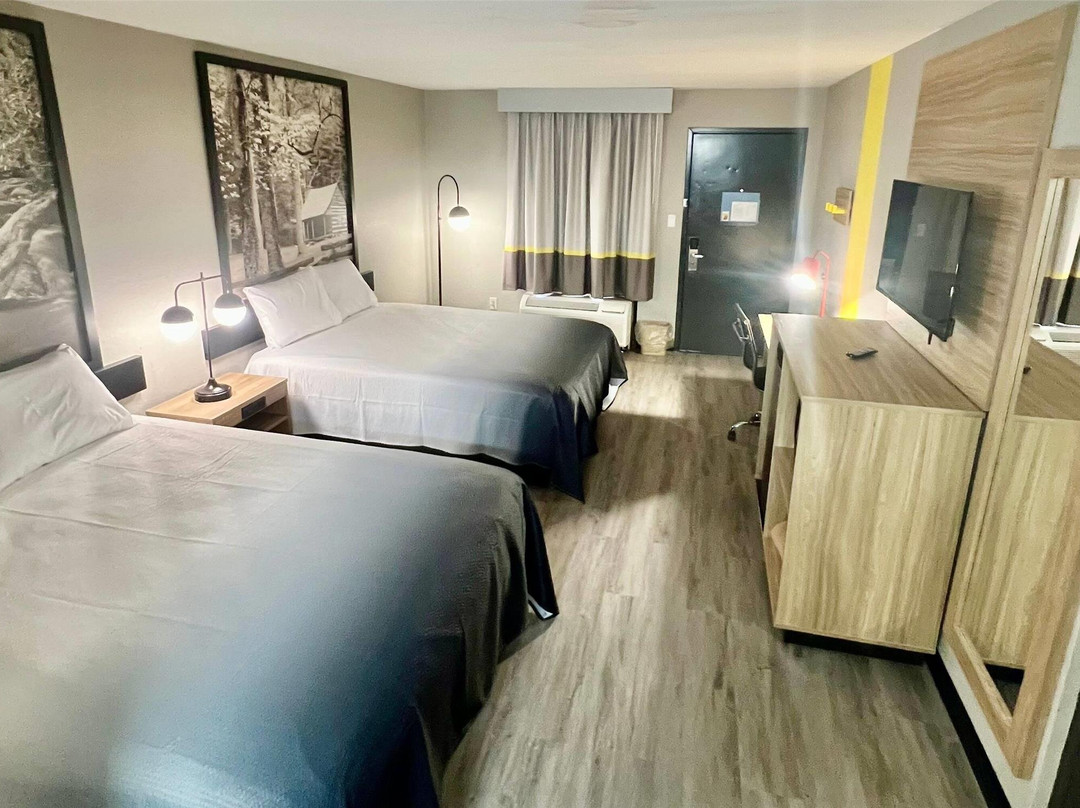 Super 8 by Wyndham Manchester TN