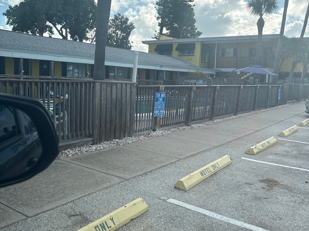 赤脚湾度假汽车旅馆主图