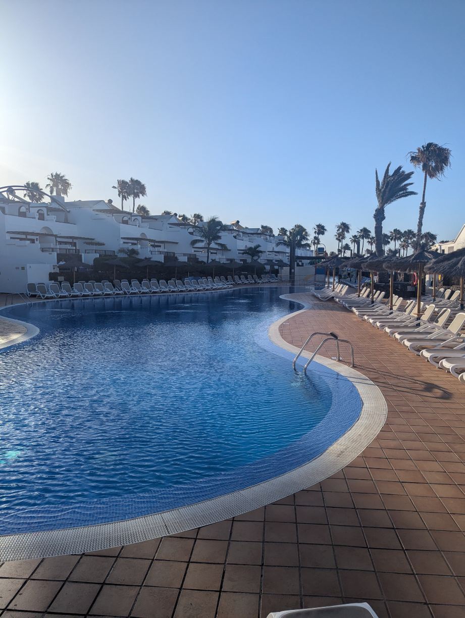 弗拉明戈海滩集团酒店-旅行者
