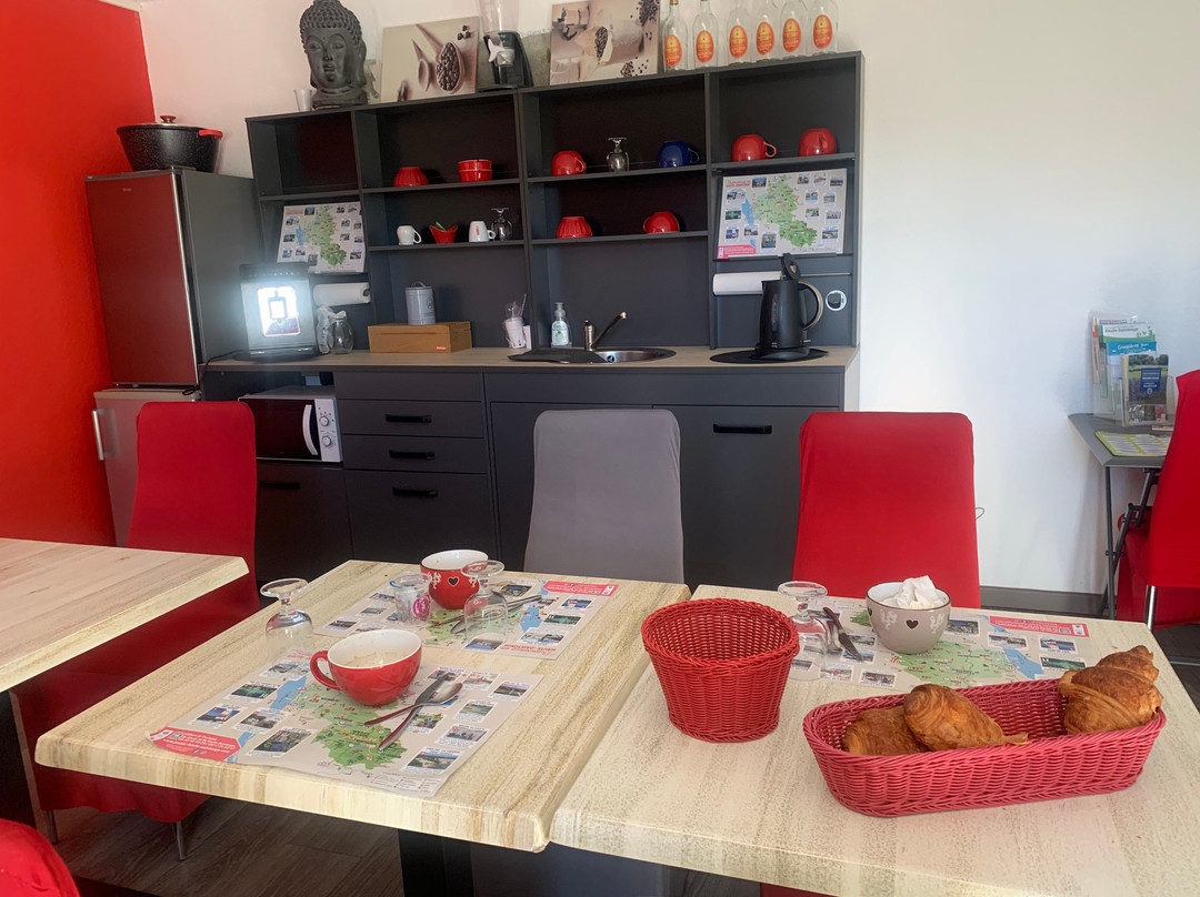 赫利俄斯住宅酒店主图