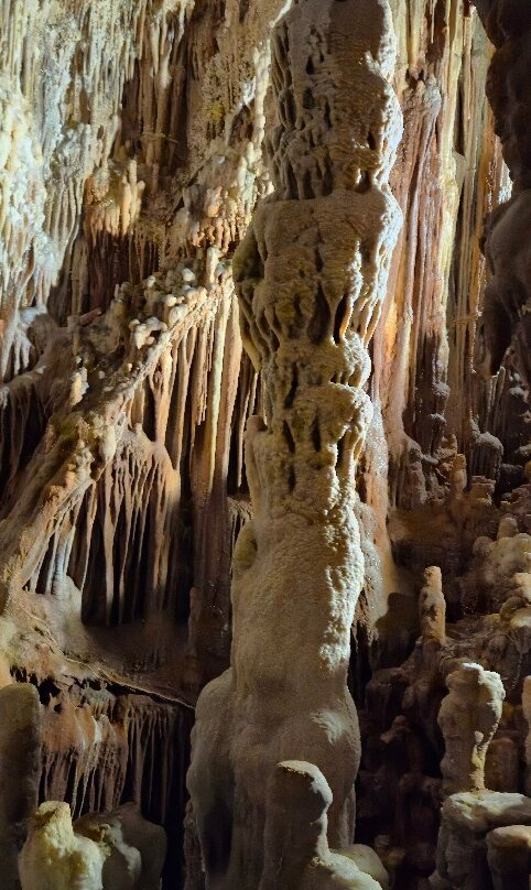 Kastania Cave-Kastania必去景点