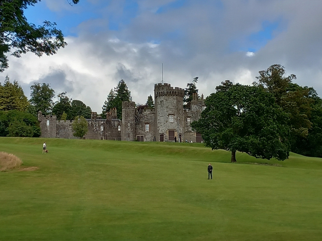 Balloch Castle Country Park-Balloch必去景点