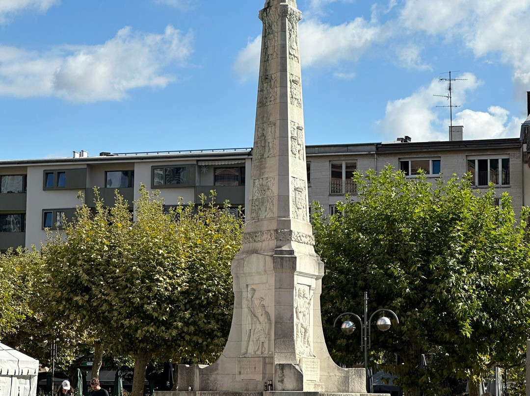Einheitsdenkmal-法兰克福必去景点
