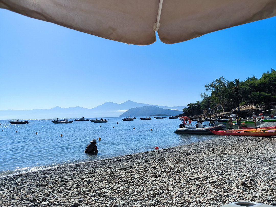 Mourtia Beach-Vathy必去景点