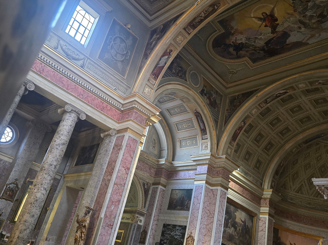 Duomo di San Michele Arcangelo-卡塞塔必去景点