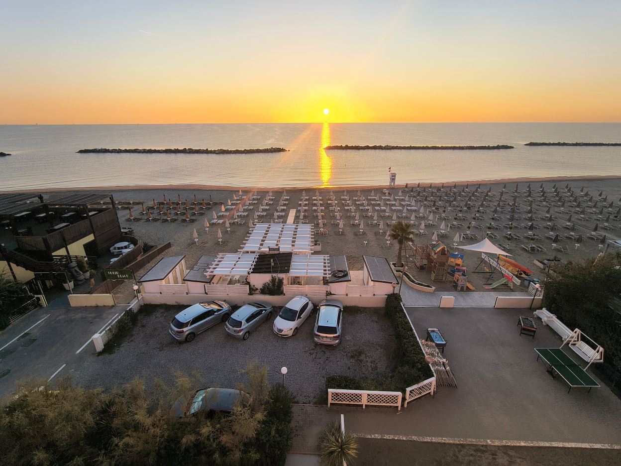 Hotel Tokio Home - Azzurro Club Vacanze-旅行者