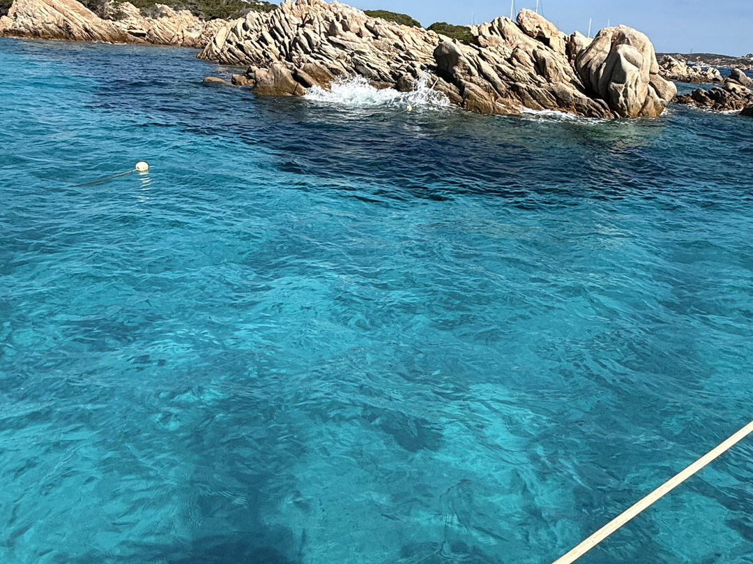 Smeralda Boats-Cannigione必去景点