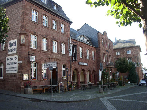 Nideggen酒店住宿-Hotel Ratskeller