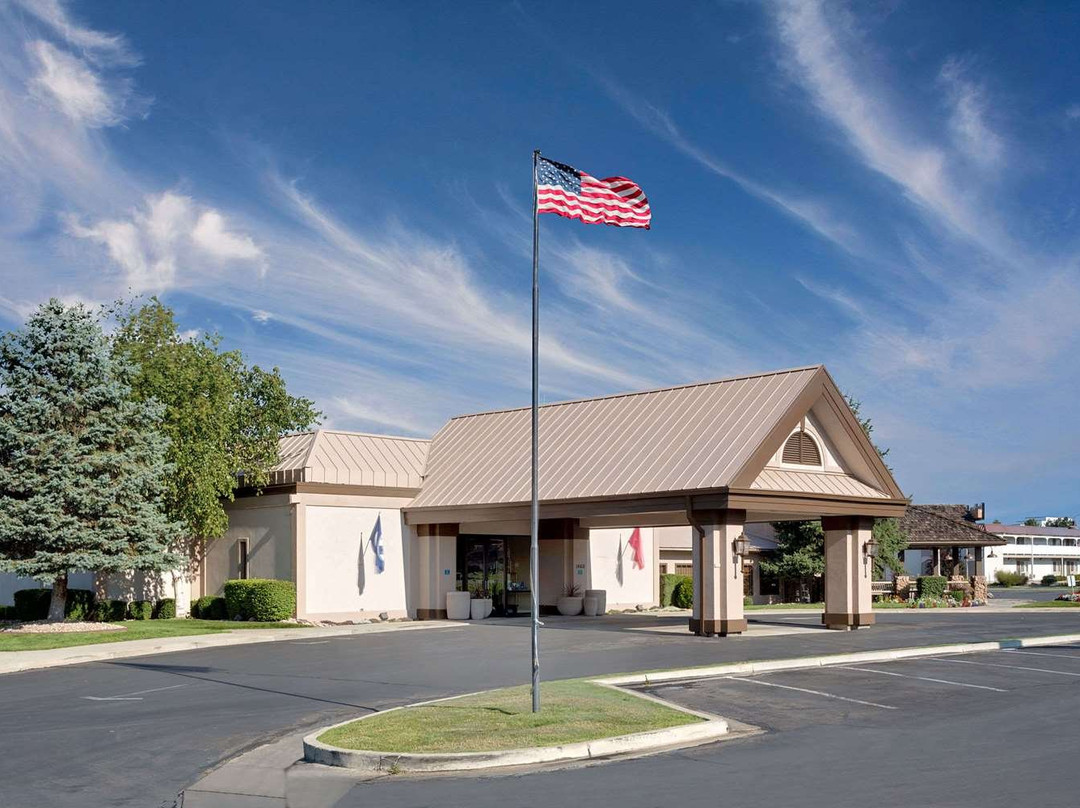 Ramada by Wyndham Provo主图