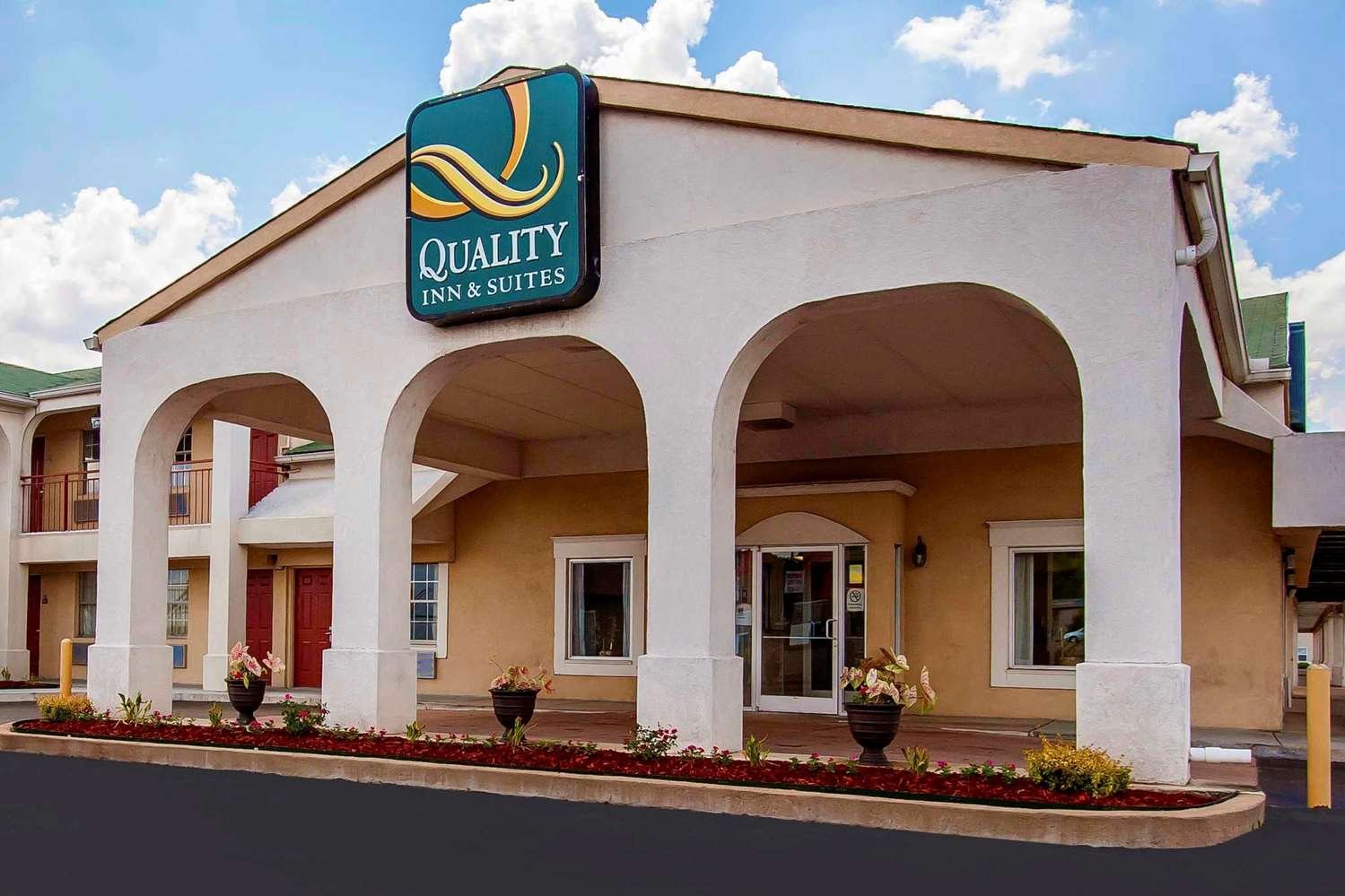 Quality Inn & Suites-官方