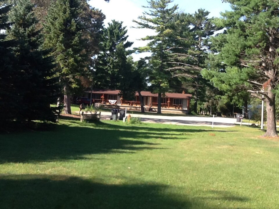 Marquette酒店住宿-Bayview Resort on Montello Lake