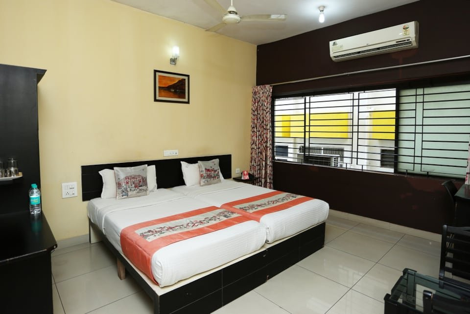 OYO 9219 Hotel Veenu International