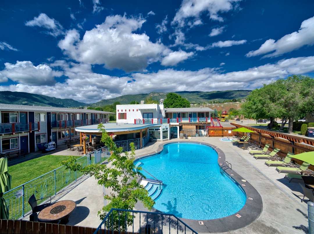 Bowmont Motel