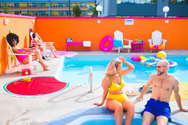 基洛纳泽德酒店-官方