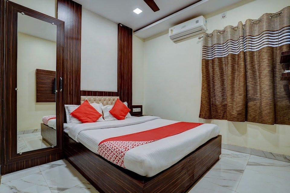 OYO 27630 Capital Residency