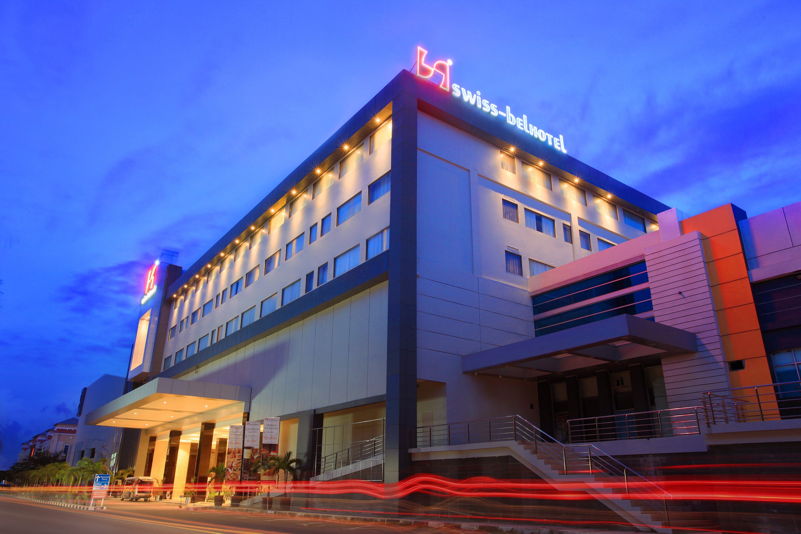 Swiss-Belhotel Harbour Bay-官方
