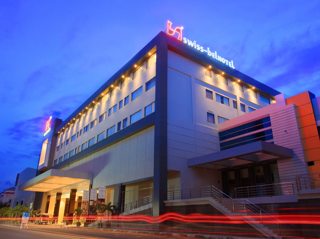 Swiss-Belhotel Harbour Bay主图
