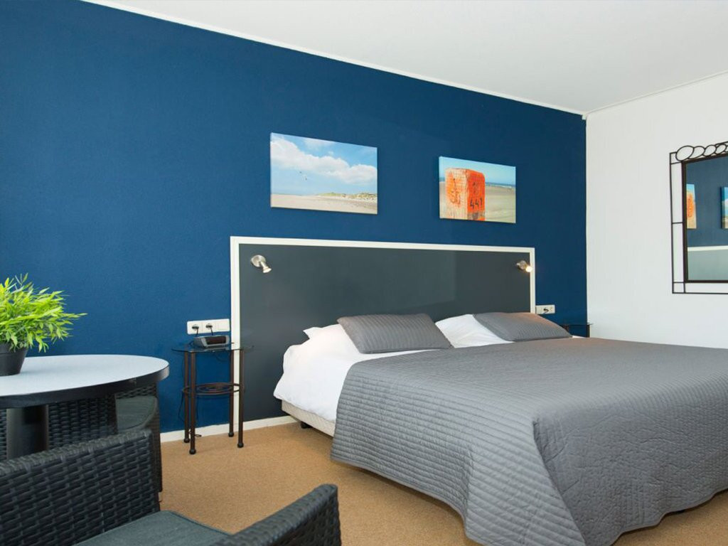 Fletcher Strandhotel Renesse主图