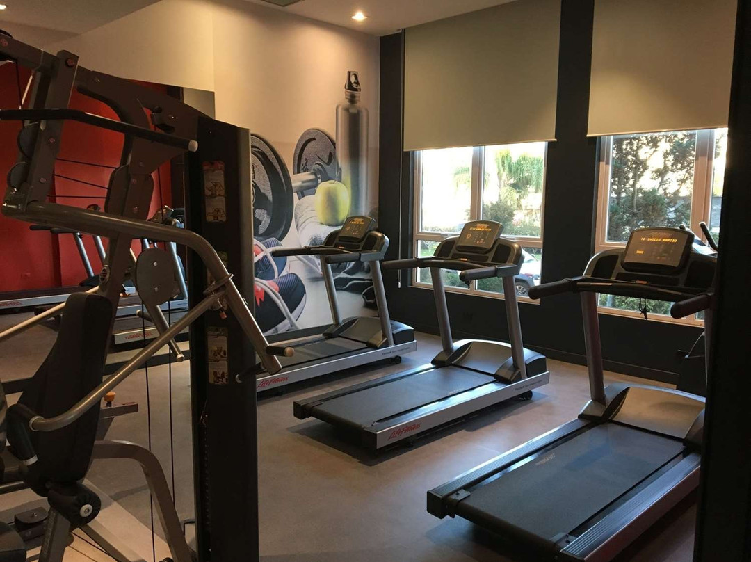 宜必思南卡希亚斯酒店主图