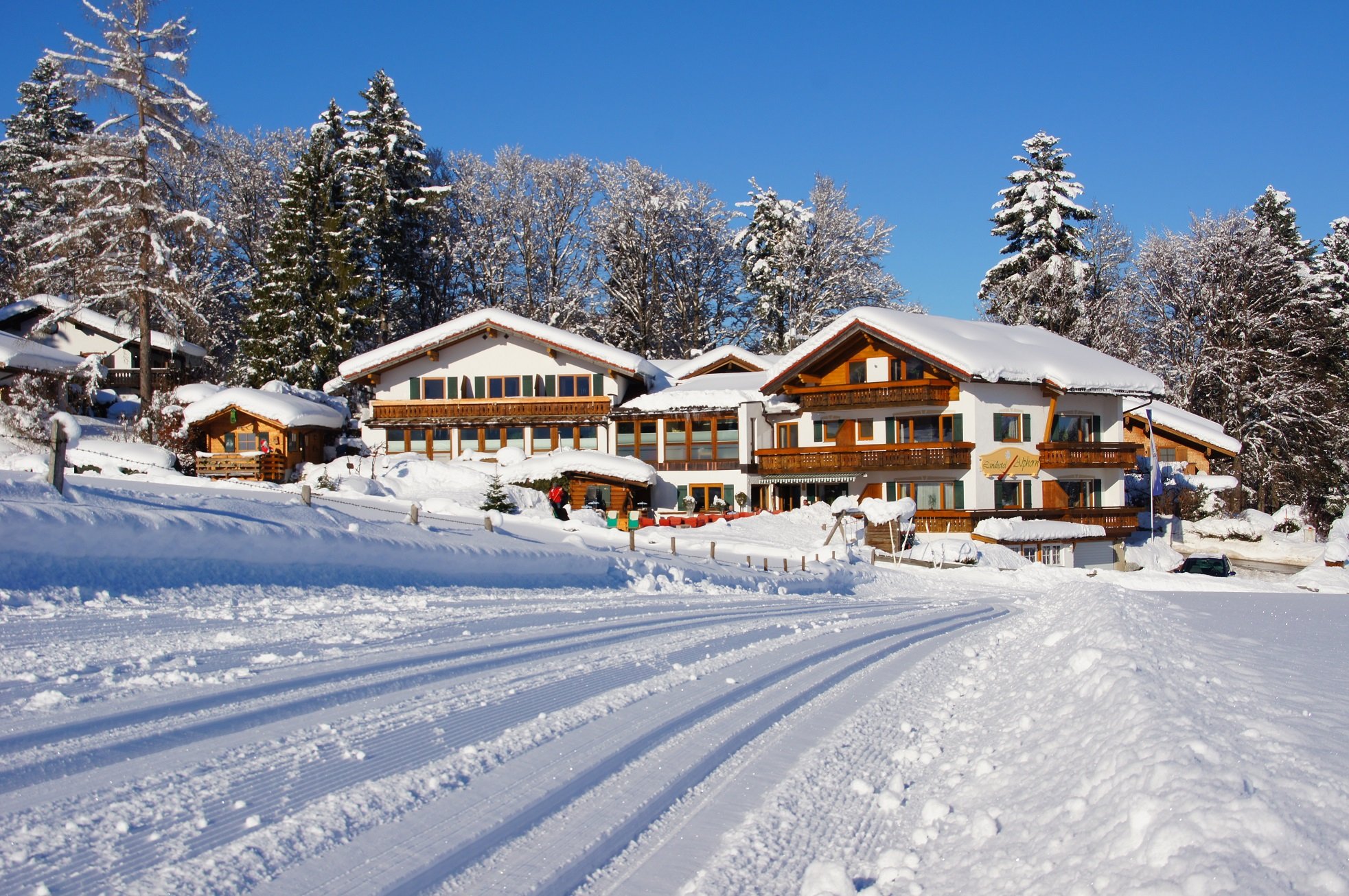 Landhotel Alphorn-官方