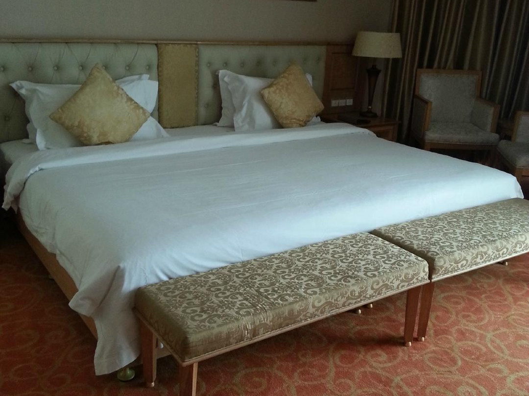 平谦国际精品酒店主图