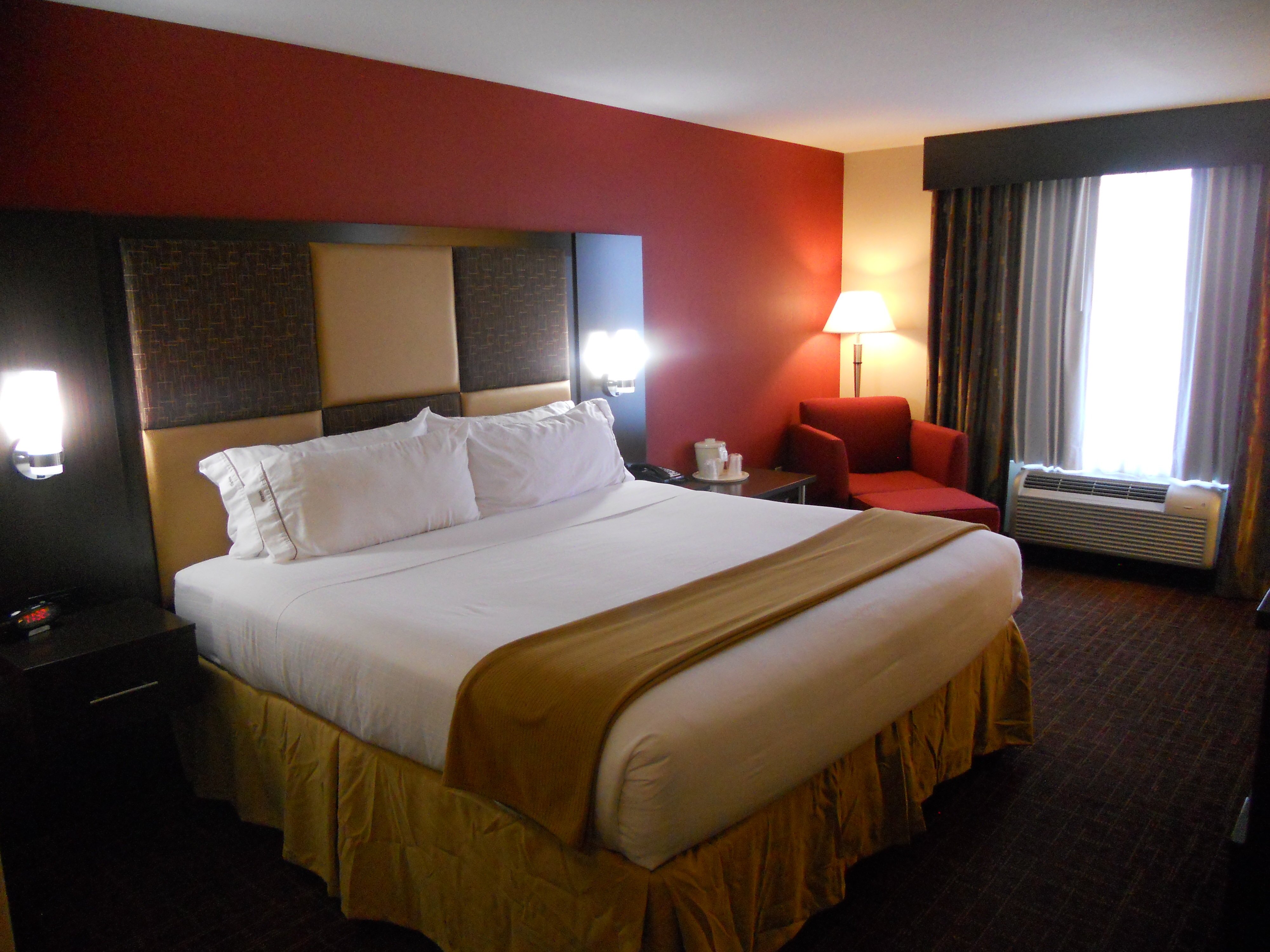 Holiday Inn Express & Suites Greensburg By IHG-官方
