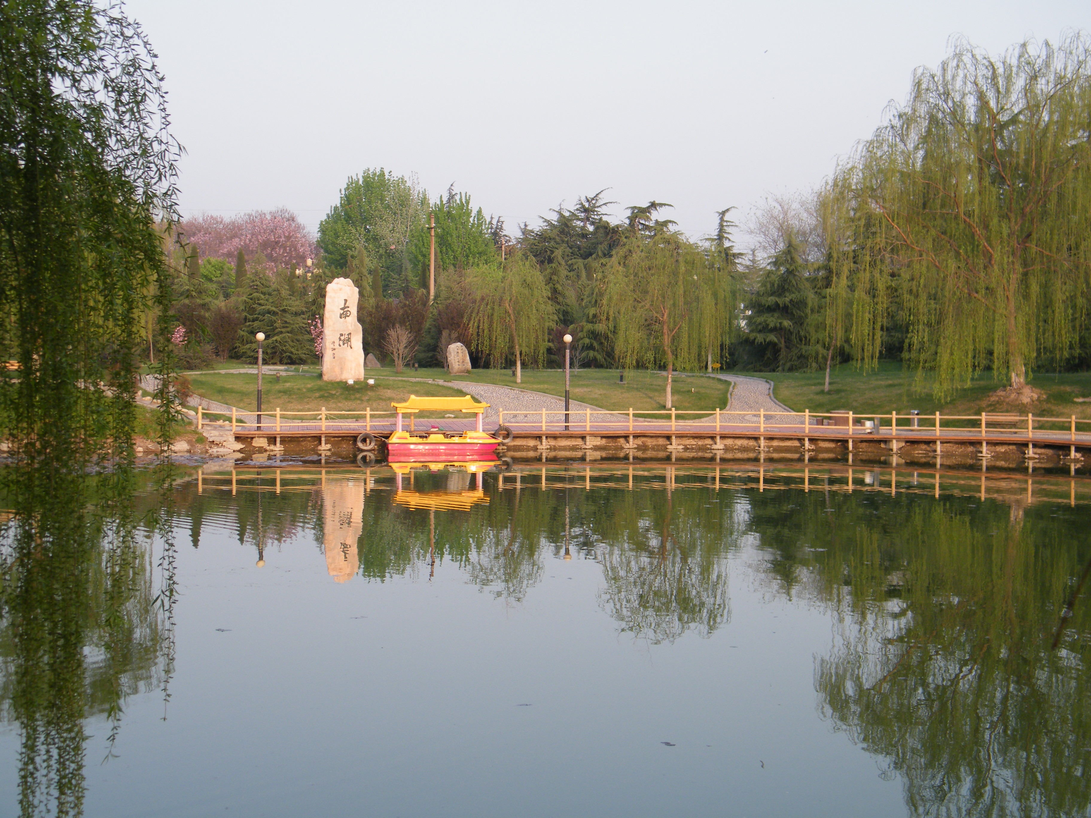 大鹏国际大酒店-泳池