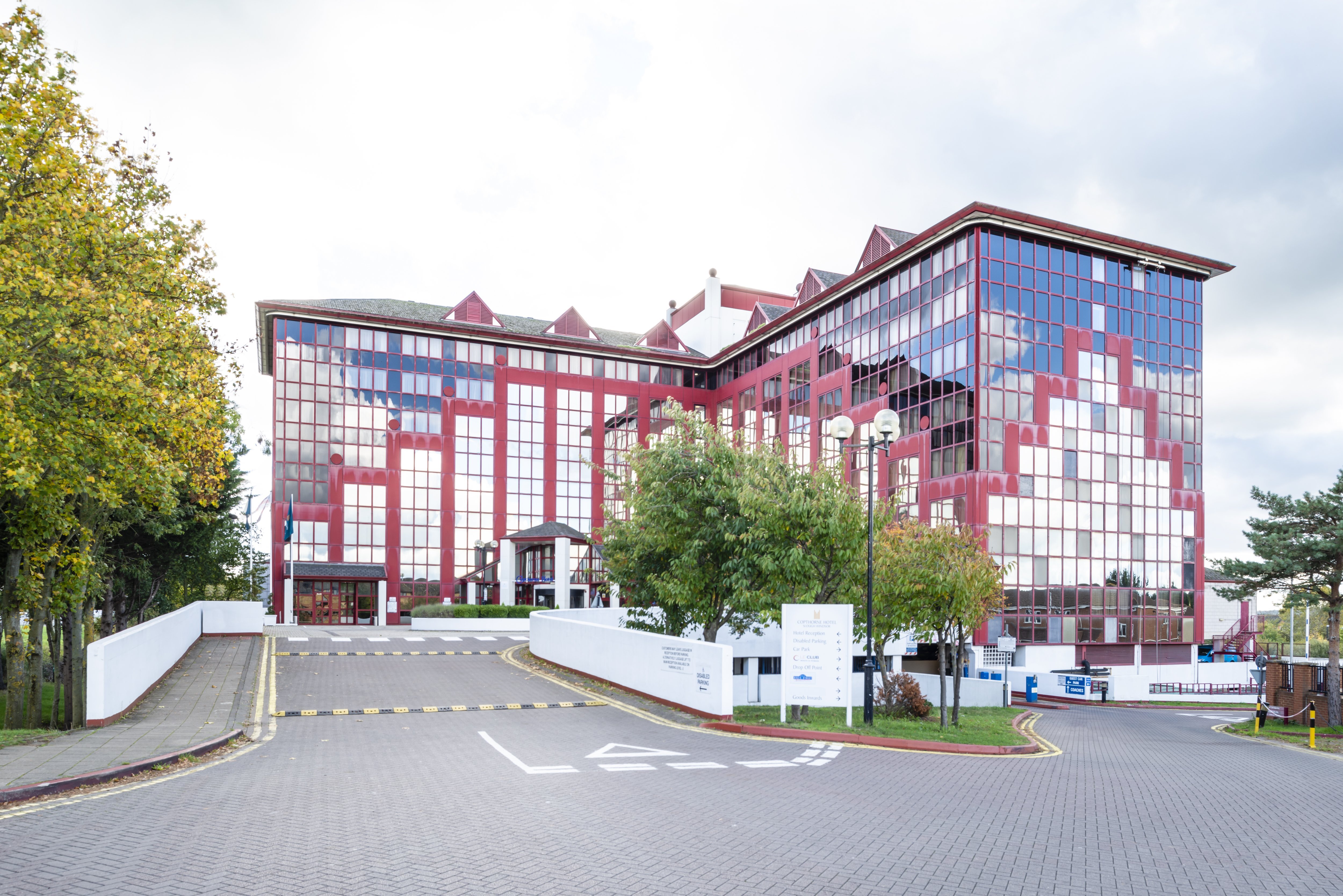 国敦斯劳温莎酒店-官方