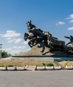 Pamyatnik Tachanka景点门票图片