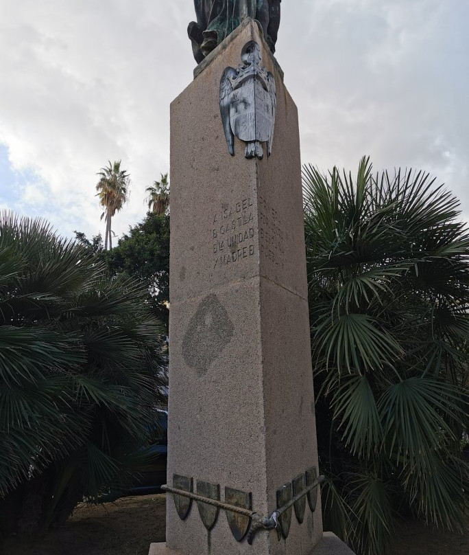 Estatua de Isabel La Católica景点图片