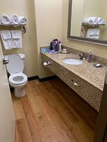 La Quinta Inn & Suites by Wyndham Ennis主图