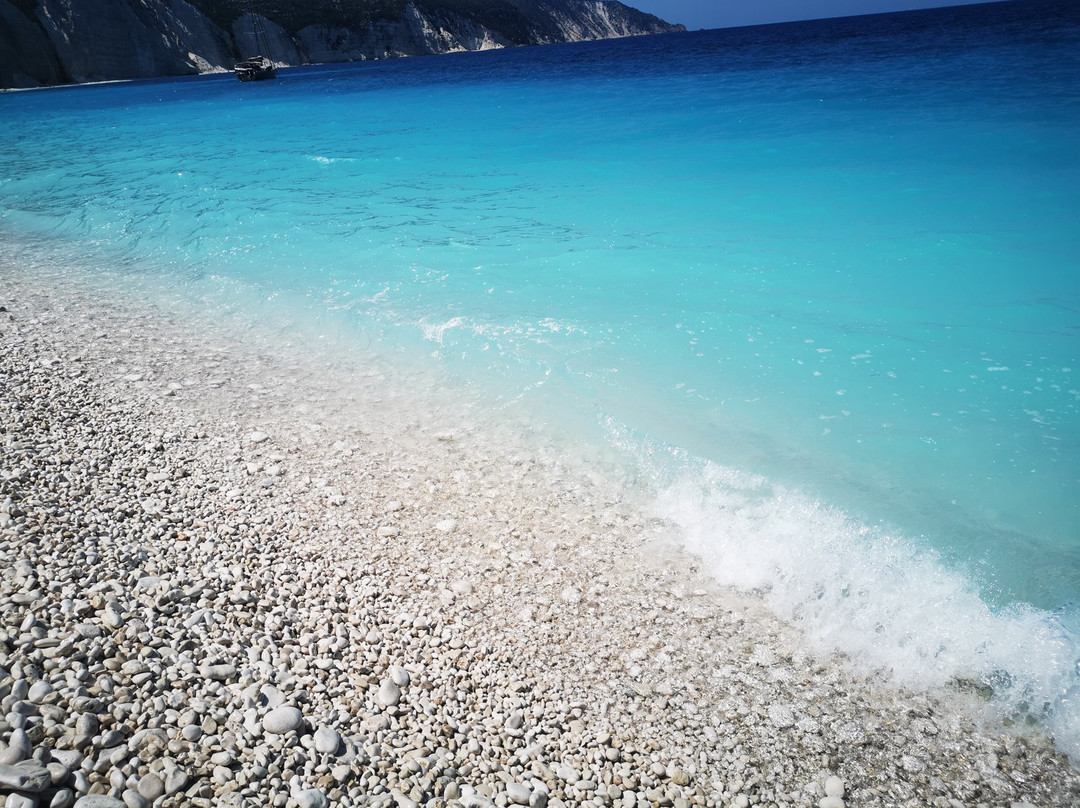 Fteri Beach-Zola必去景点