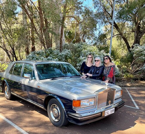 Esquire Classic Charters-巴瑟尔顿必去景点