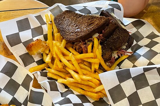 Fat Pants Brewing Co.-伊甸草原必去景点