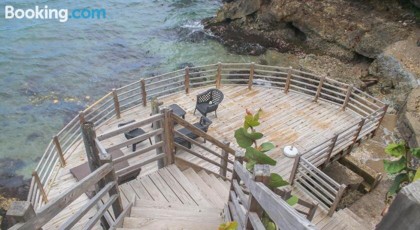 Afibaviewbeachfrontproperty