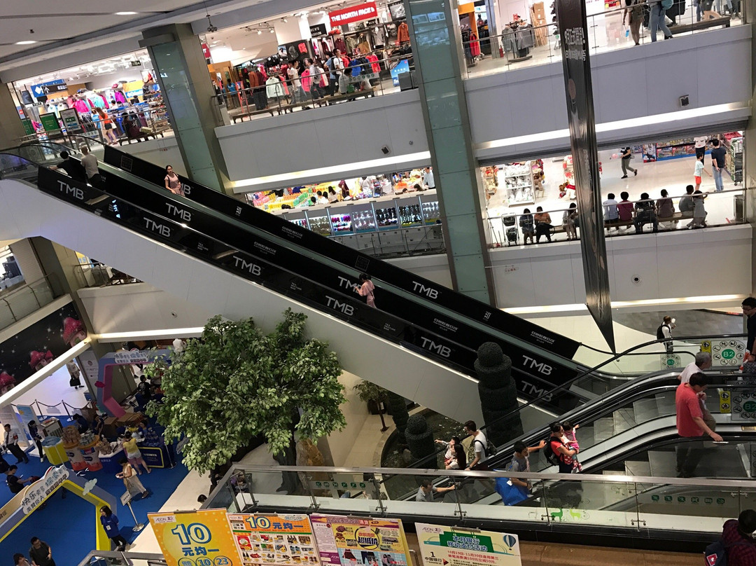 东方宝泰购物广场景点图片