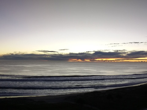 丽晶海滩酒店主图