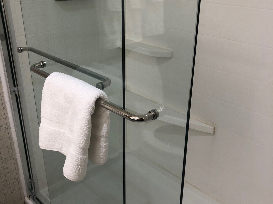 利弗莫尔智选假日酒店主图