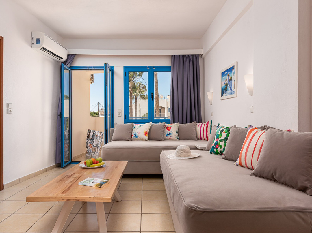 Nana Angela Apartments主图