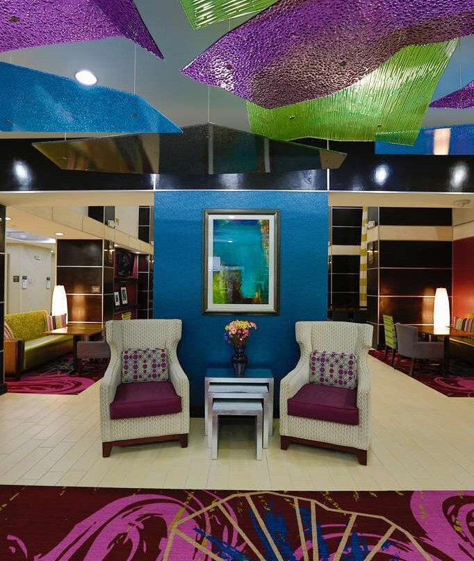 Hampton Inn & Suites Missouri City主图