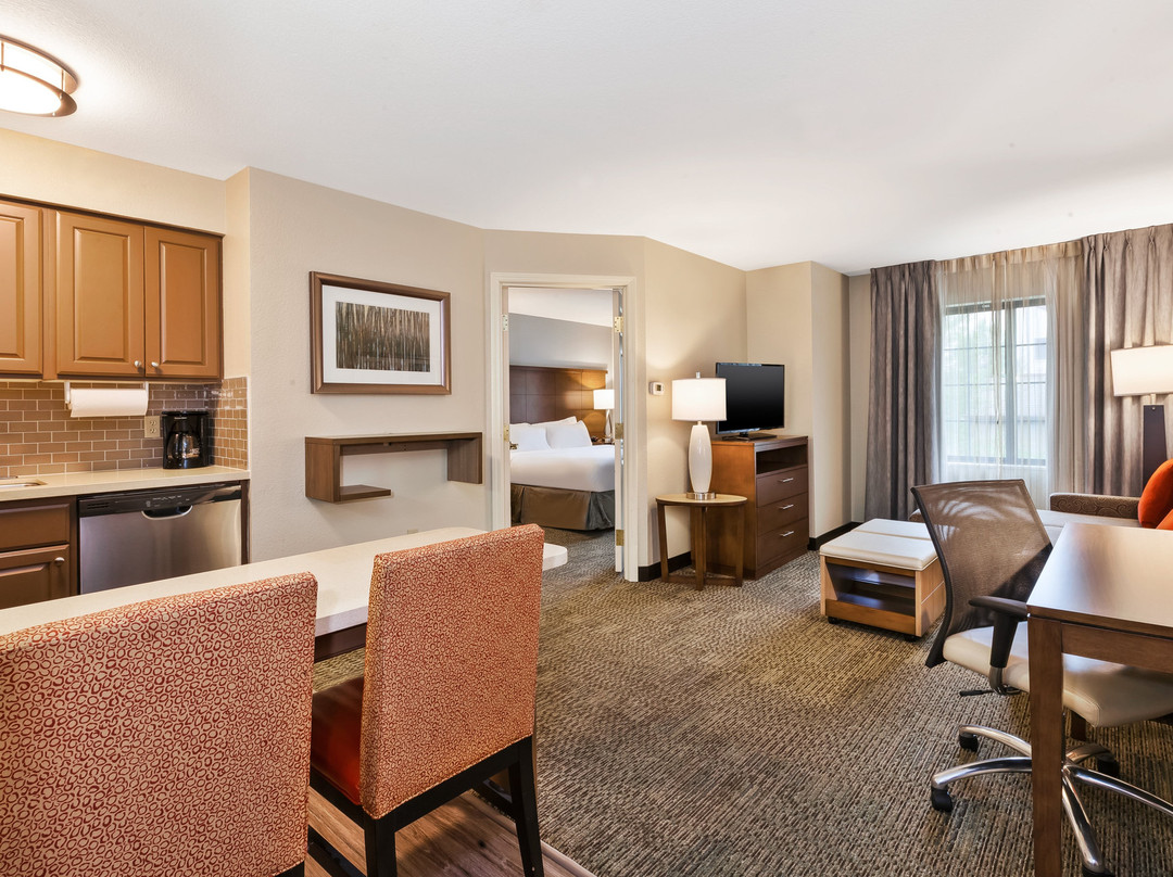 Staybridge Suites Kalamazoo by IHG主图