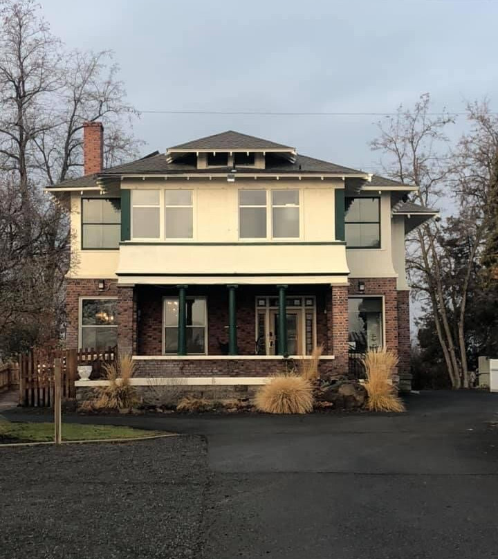 Birchfield Manor Inn and Restaurant主图