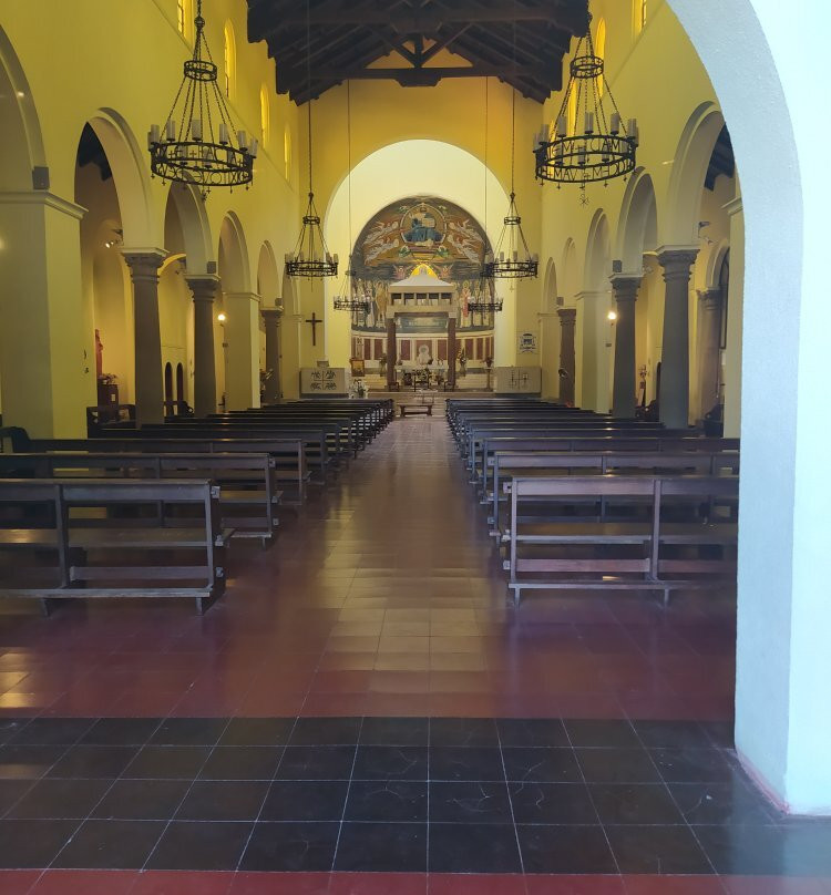 Catedral San Ambrosio de Linares景点图片